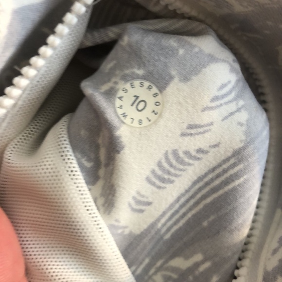 Define jacket - Picture 4 of 8